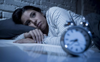 10 признаков нездорового сна